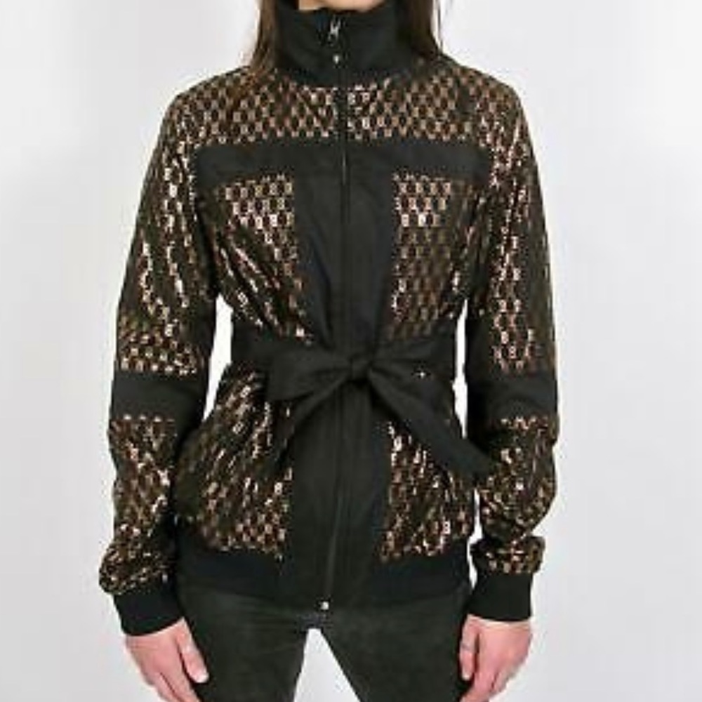 Lululemon Limited Edition New Moves Jacket